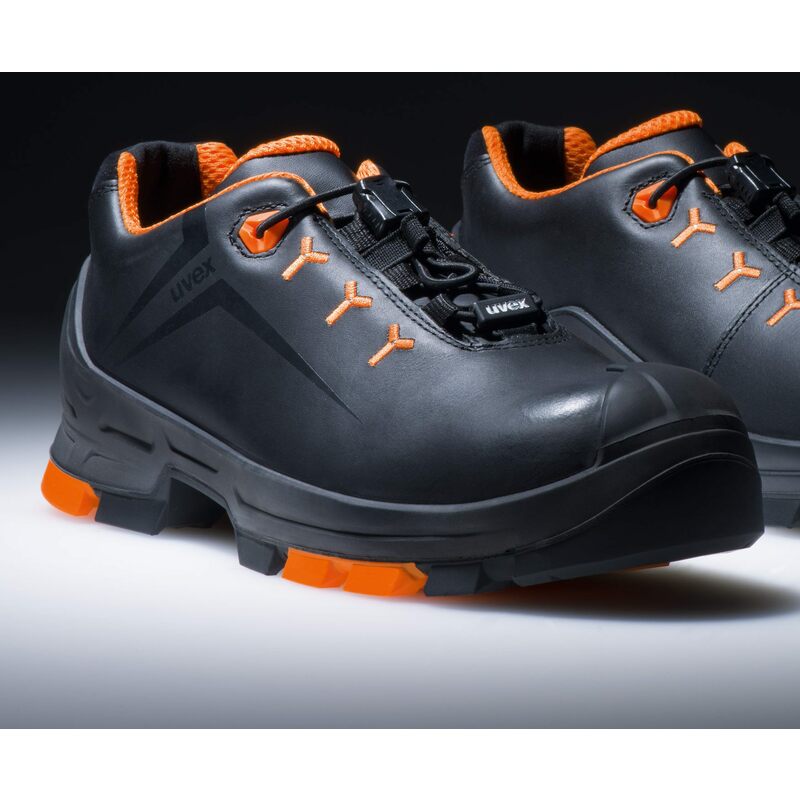 uvex 2 Chaussures basses S3 SRC, T. 46, noir/orange Fournitures-business.fr T. 46